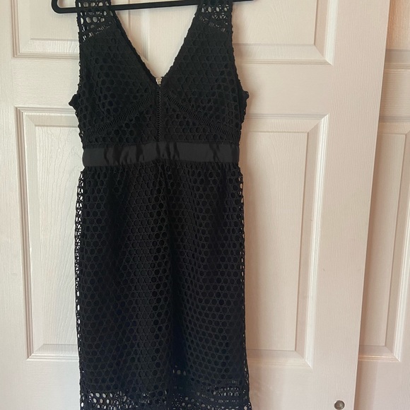 Abercrombie and Fitch black circle lace midi dress - Picture 2 of 2